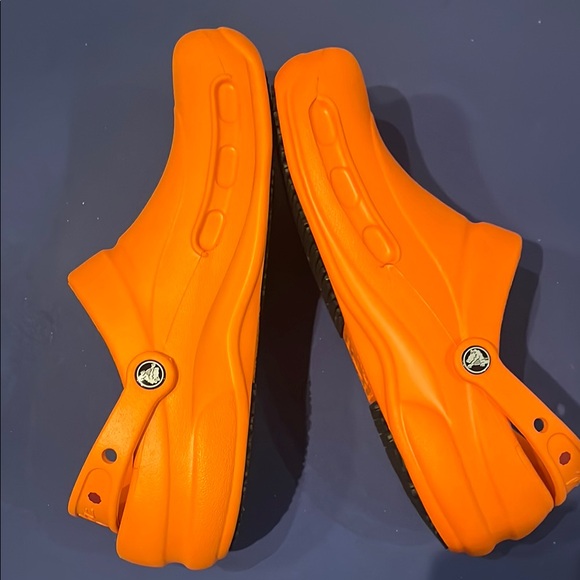 Men’s Orange Bistro Croc Clogs - Picture 4 of 6